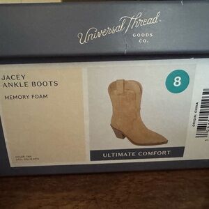 Universal Threads Jacey Western Ankle Boot